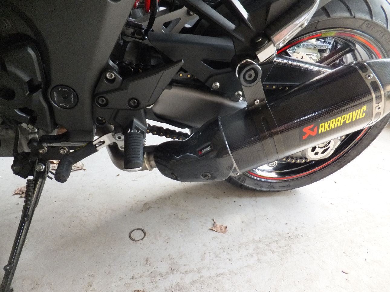 AKRAPOVIC P-HSK10R5 теплозахисний екран (Carbon) для Kawasaki Z1000 2014-16 Photo-1