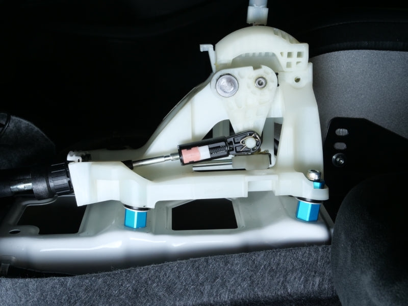 CUSCO 1C7 936 A Втулки перемикача передач для TOYOTA GR Yaris (GXPA16) 2020- Photo-1