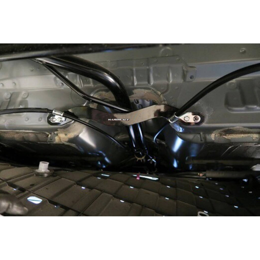HARDRACE 7772 Задній кронштейн для HONDA FIT 14- Photo-1