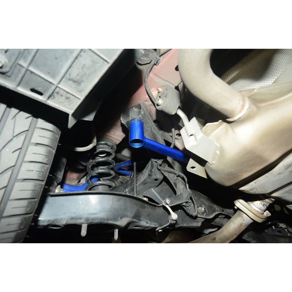 HARDRACE Q0300 Задній кронштейн підрамника 1 шт для MAZDA 3 14- Photo-7
