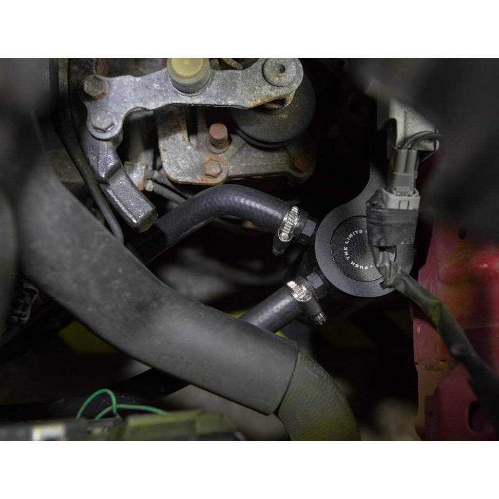 MISHIMOTO MMBCC-MS3-07PBE2 Масляний уловлювач з перегородками MAZDA MAZDAspeed3, сторона PCV, 2007 - 2013 Photo-7