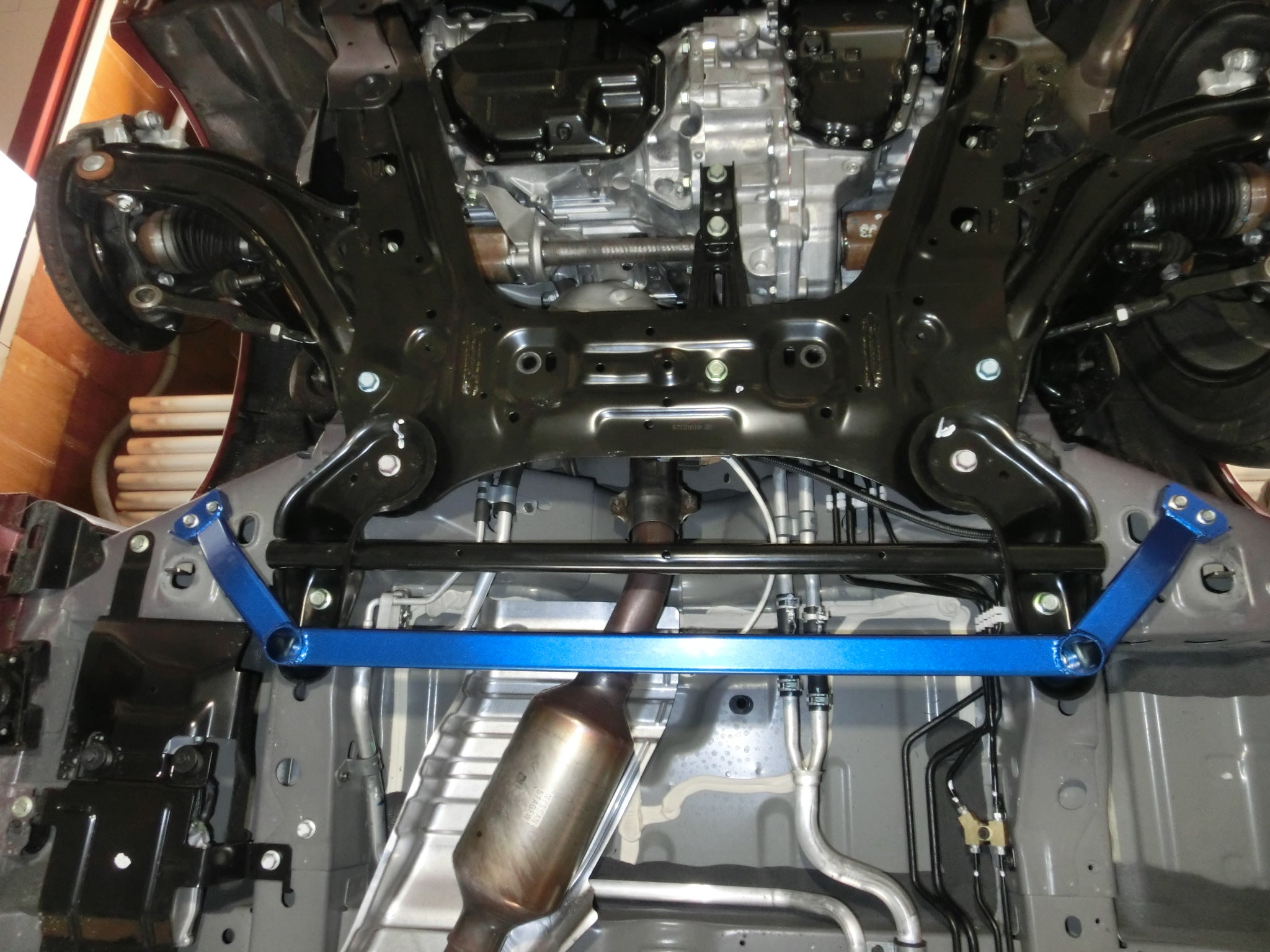 CUSCO 2A2 492 F Силова розпірка передня для NISSAN Serena (C27) Photo-1