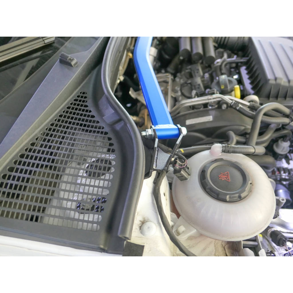 HARDRACE Q0470 Кронштейн передньої стійки SKODA OCTAVIA MK3 '13- Photo-3