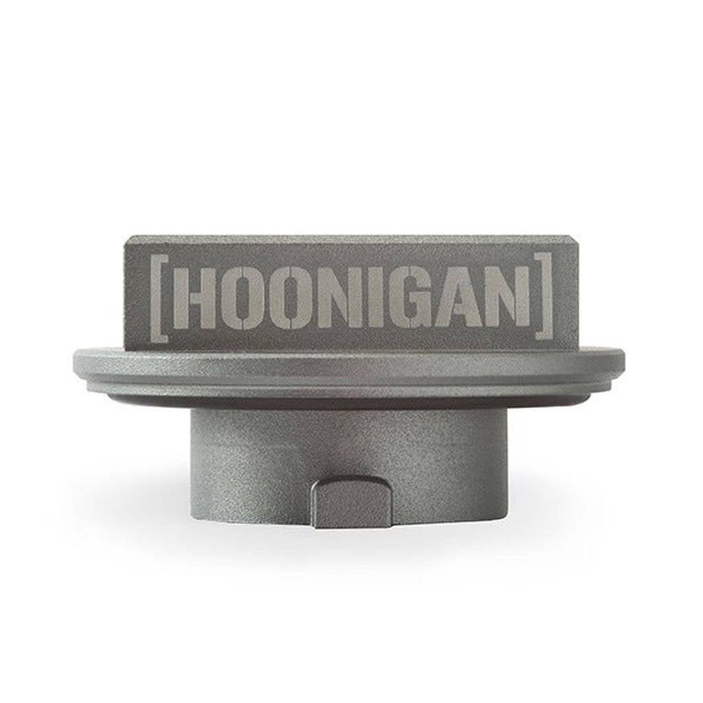 MISHIMOTO MMOFC-MITS-HOONSL Кришка маслозаливної горловини для FORD Mustang 1987-2001, Hoonigan Photo-3
