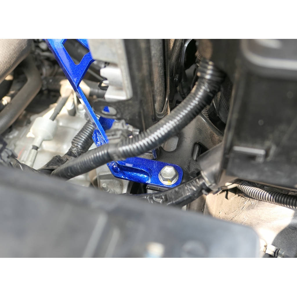 HARDRACE Q0415 Заглушка головного гальмівного циліндра для SUZUKI SX4 2nd 13- Photo-1