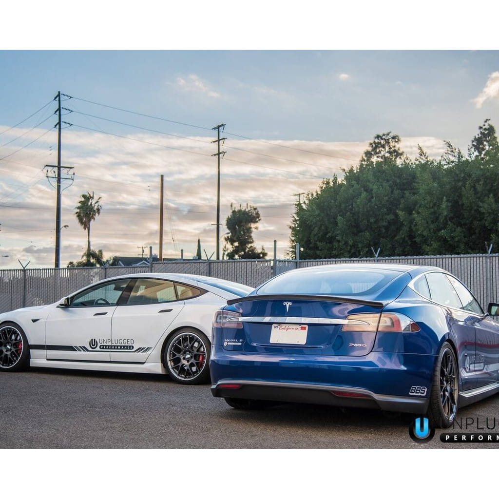UNPLUGGED PERFORMANCE UP-MS-104-1.1 Комплект бокових порогів, уретан, нефарбований для TESLA Model S Photo-6