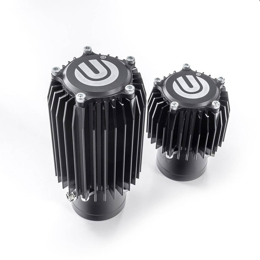 UNPLUGGED PERFORMANCE UP-M3MY-348-2.1 Масляний охолоджувач і магнітний фільтр Enduro Drive Unit, задній привід для TESLA Model 3 / Model Y Photo-0