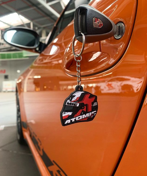 ATOMIC IN-KCHelmet Брелок Шолом ATOMIC Photo-1