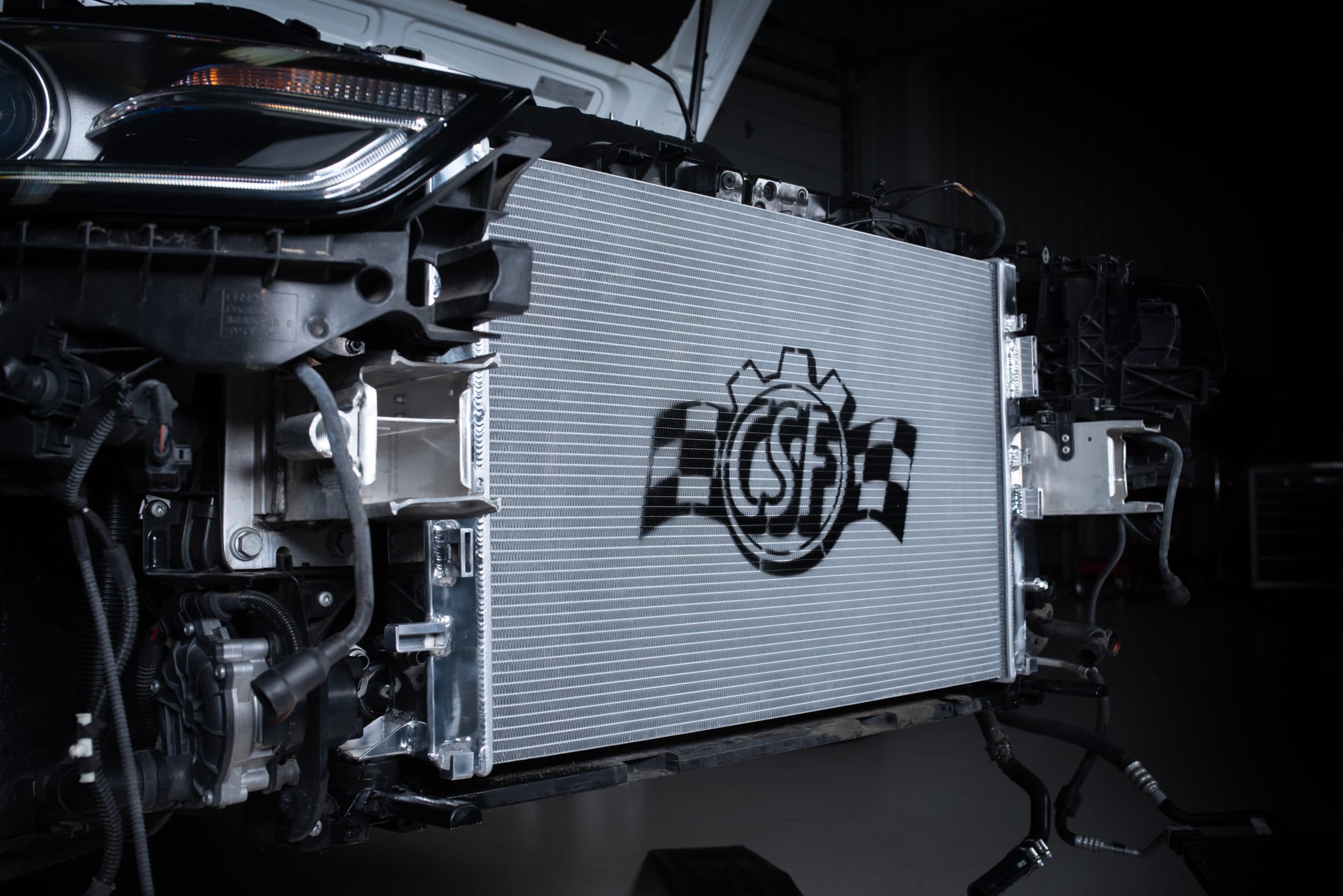 CSF 7091 радіатор High-Performance 2-Row для AUDI (B8) S4 / S5 / PORSCHE Macan S/GTS Photo-1
