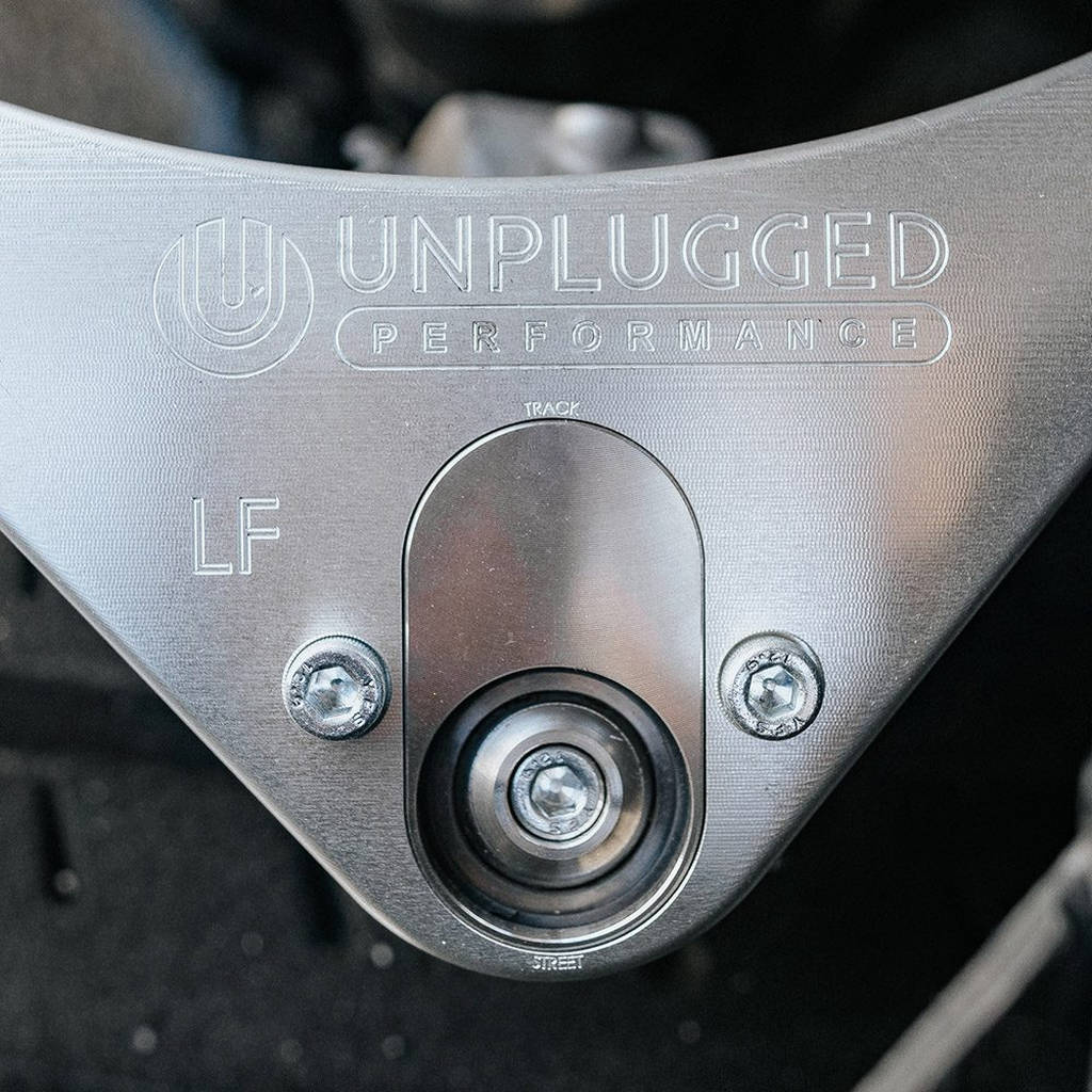 UNPLUGGED PERFORMANCE UP-MS2-102-1.1 К-т верхніх передніх важелів (Підходить до моделі S 2021+) для TESLA Model S2 2021+ Photo-2