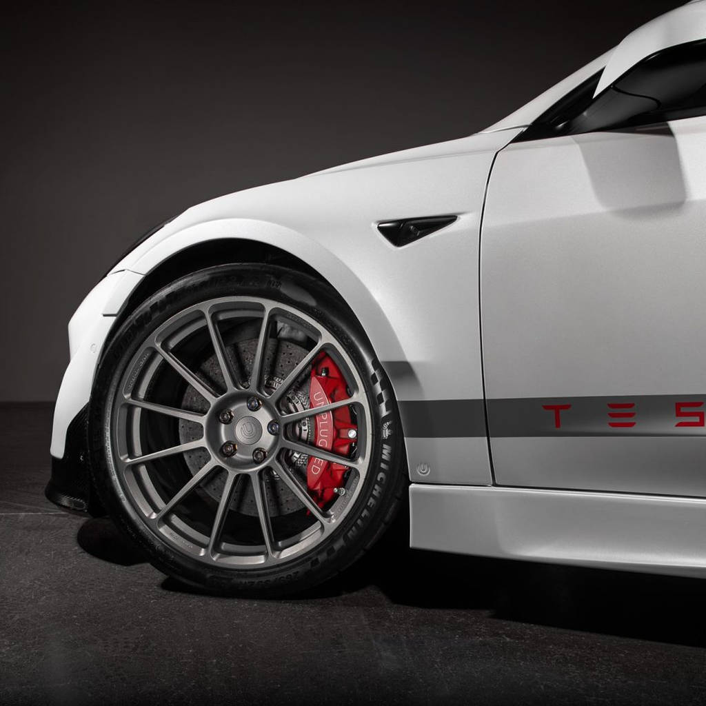UNPLUGGED PERFORMANCE UP-M3-306-3.1 Комплект передніх широких крил Ascension-R з карбону для TESLA Model 3 Photo-6