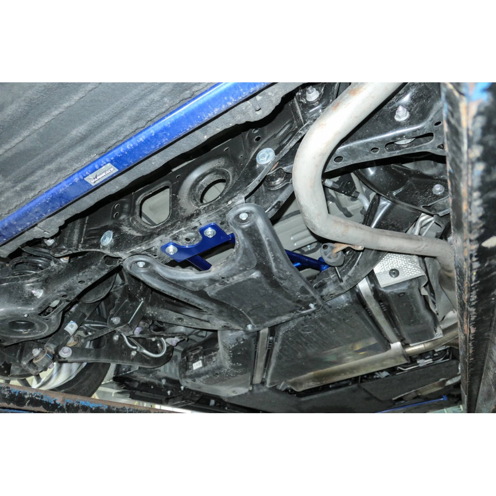 HARDRACE Q0976 Задній нижній Кронштейн 4 точки - 1 шт для TOYOTA SIENNA '21- Photo-1