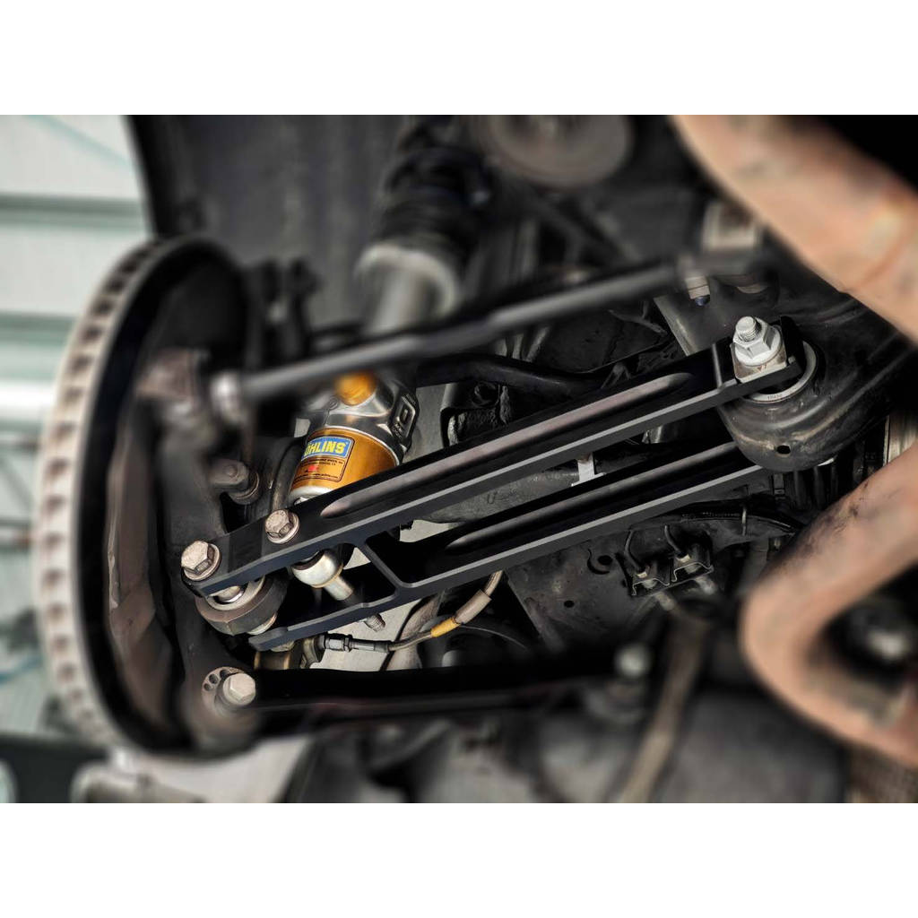 MILLWAY 90562-1 Задній важіль для BMW M3 (E90 / E91 / E92) Photo-1