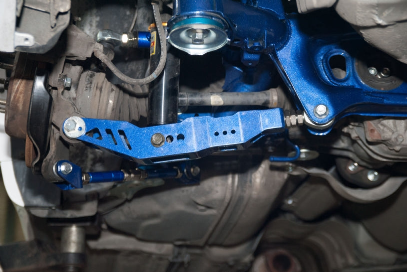 HARDRACE 7786 Передній нижній важіль для LEXUS IS200 98-05 Photo-2