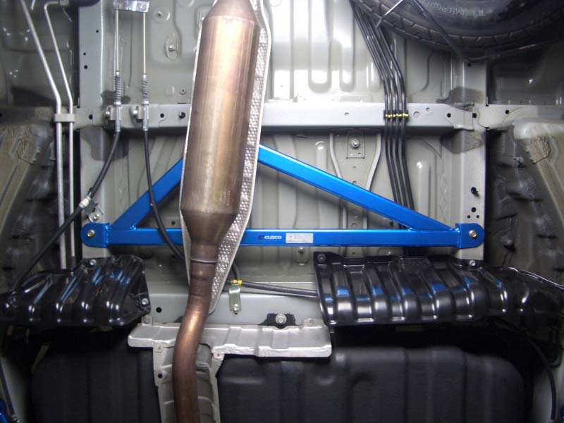 CUSCO 815 492 CC Силова розпірка для TOYOTA Noah/Voxy Photo-0