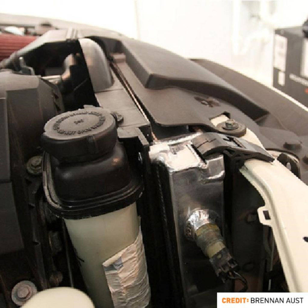 MISHIMOTO MMRAD-E36-92 Радіатор BMW E36 92-99 (Механічна коробка передач) Photo-9