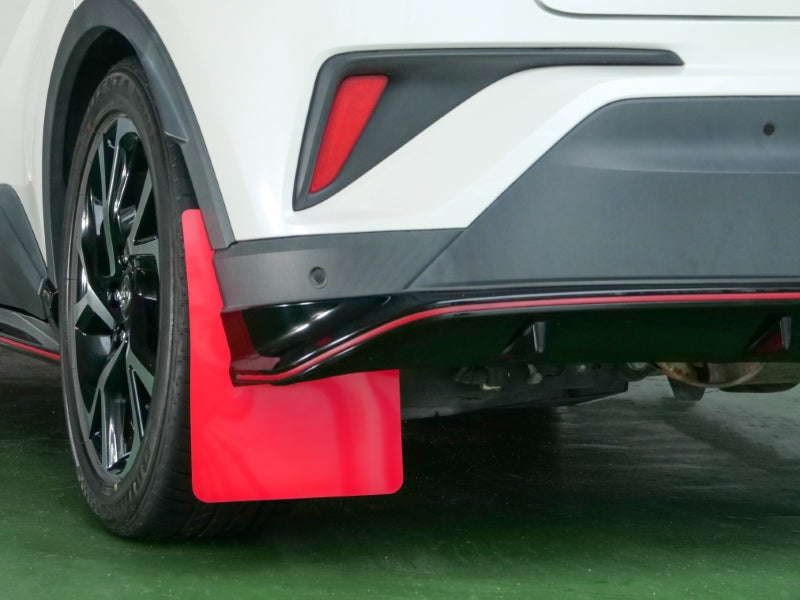 CUSCO 1A7 851 RR Бризковики задні (червоні) для TOYOTA C-HR (ZYX10/ZYX11/NGX10/NGX50) 2016- Photo-1
