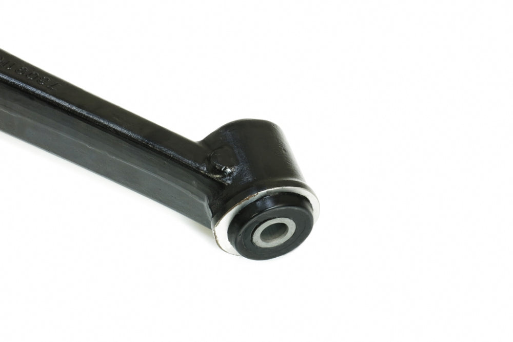 HARDRACE Q0928 Передній нижній важіль - OE Заміна (Жорстка гума) - 2 шт для CHEVROLET SILVERADO / GMC SIERRA 1500HD '99-07 / 2500HD / 3500HD '99-10 Photo-1