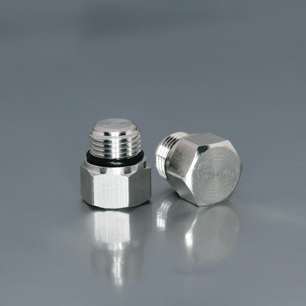 AQUAMIST 806-358 Нікельована заглушка з отвором M8 x 0,75 (з кільцем ущільнювача) Photo-1