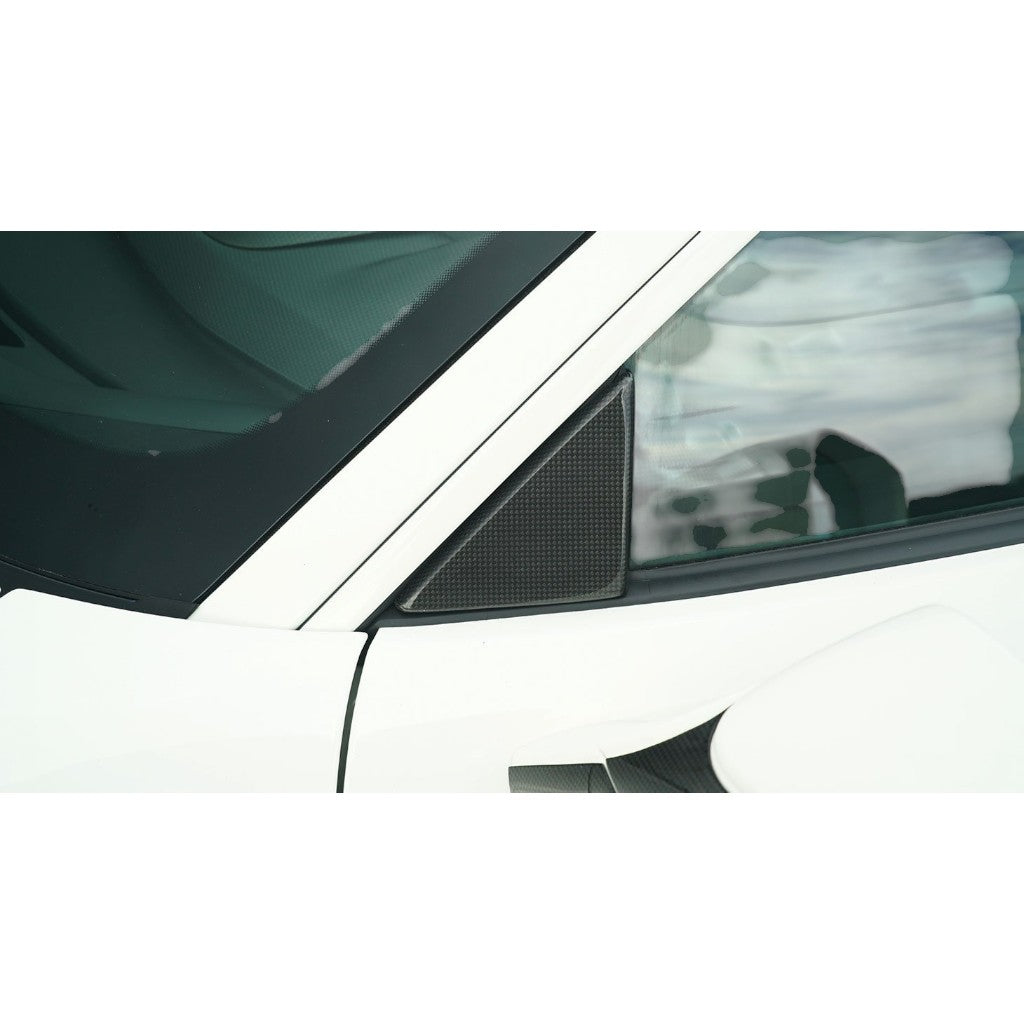 NOVITEC F6 488 77 Трикутна накладка бокового вікна, видимий карбон для FERRARI 488 Pista 2018-2020 Photo-1