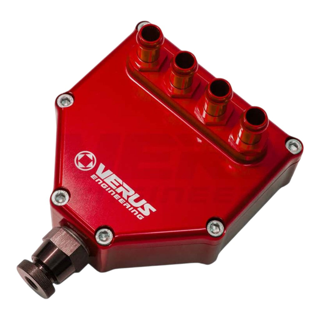 VERUS ENGINEERING A0477A-RED Комплект повітряно-масляного сепаратора, червоний для FORD Mustang GT / GT350 / GT350R (S550) Photo-0