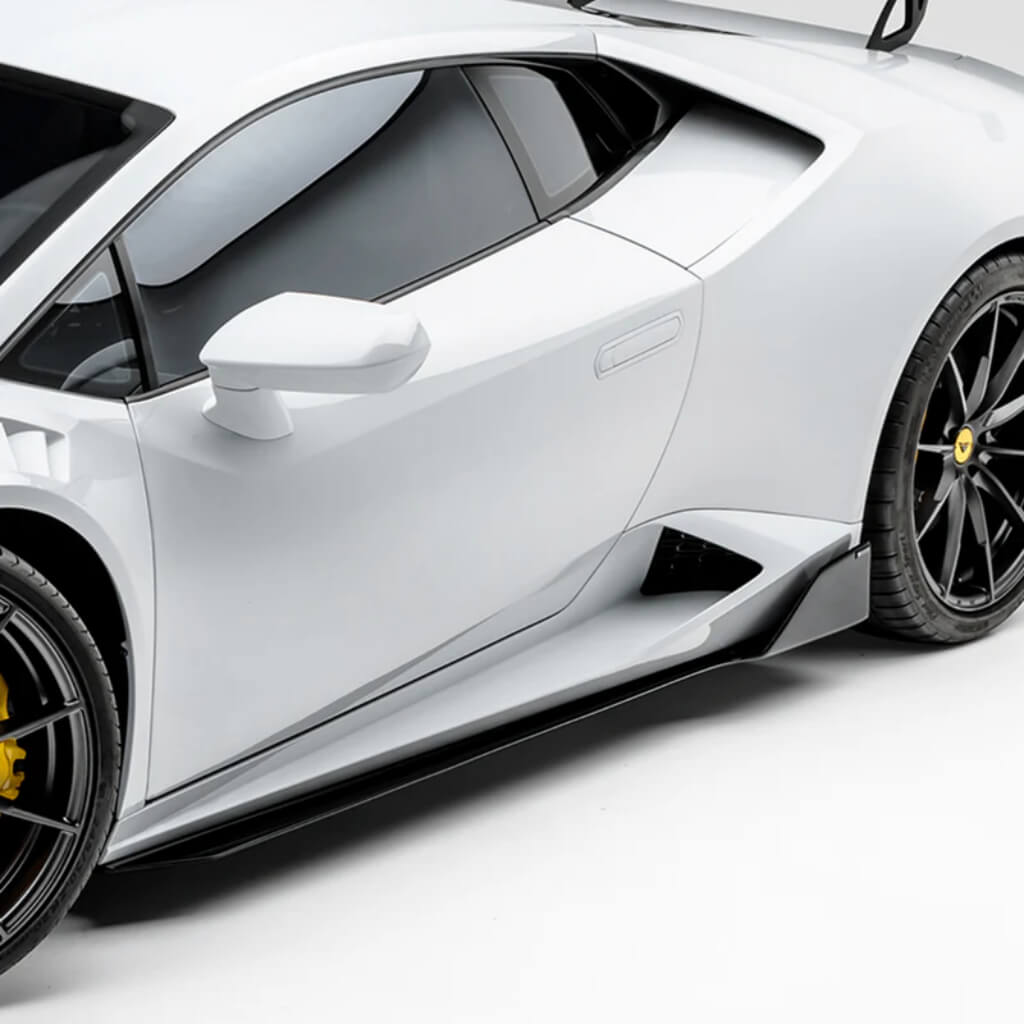 VORSTEINER 0901LOV Бічні накладки Novara Edizione (глянцевий карбон) для LAMBORGHINI Huracan LP610-4 / LP580-2 Photo-1