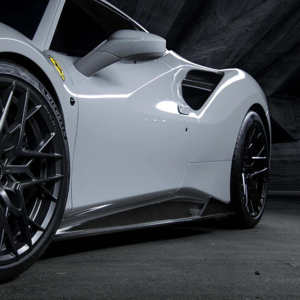 VORSTEINER FRV2030 Бічні пороги DIAVOLO (глянцевий карбон) для FERRARI 488 Photo-1