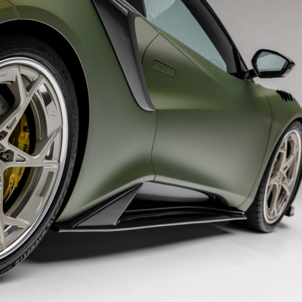 VORSTEINER LOE1031 Бічні спідниці LR-52 (сатиновий карбон) для LOTUS Emira 2024- Photo-1