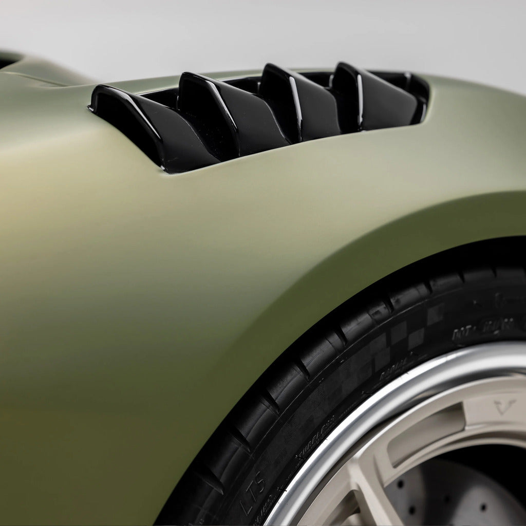 VORSTEINER LOE1090 Вентиляційні отвори на крилах LR-52 (глянцевий карбон) для LOTUS Emira 2024- Photo-3