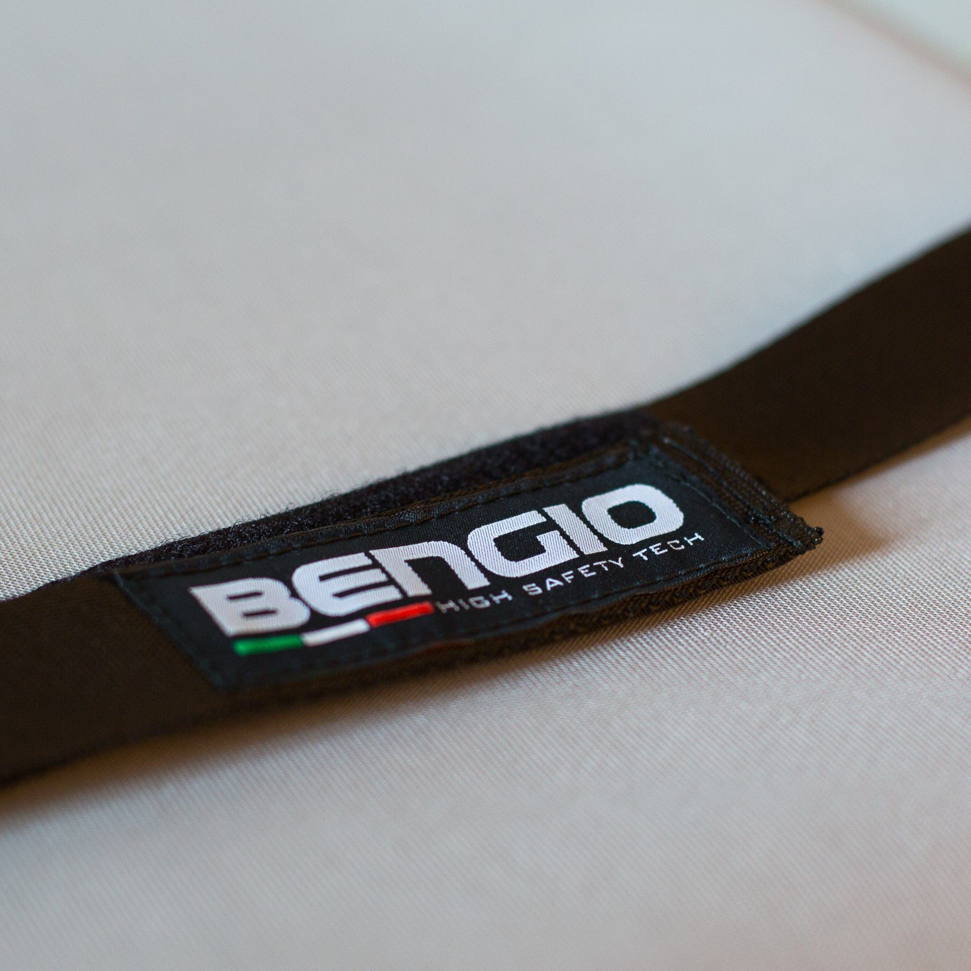 BENGIO STDSMWG BUMPER Standard Захист ребер для картингу, білий/зелений, розмір S/M Photo-4 