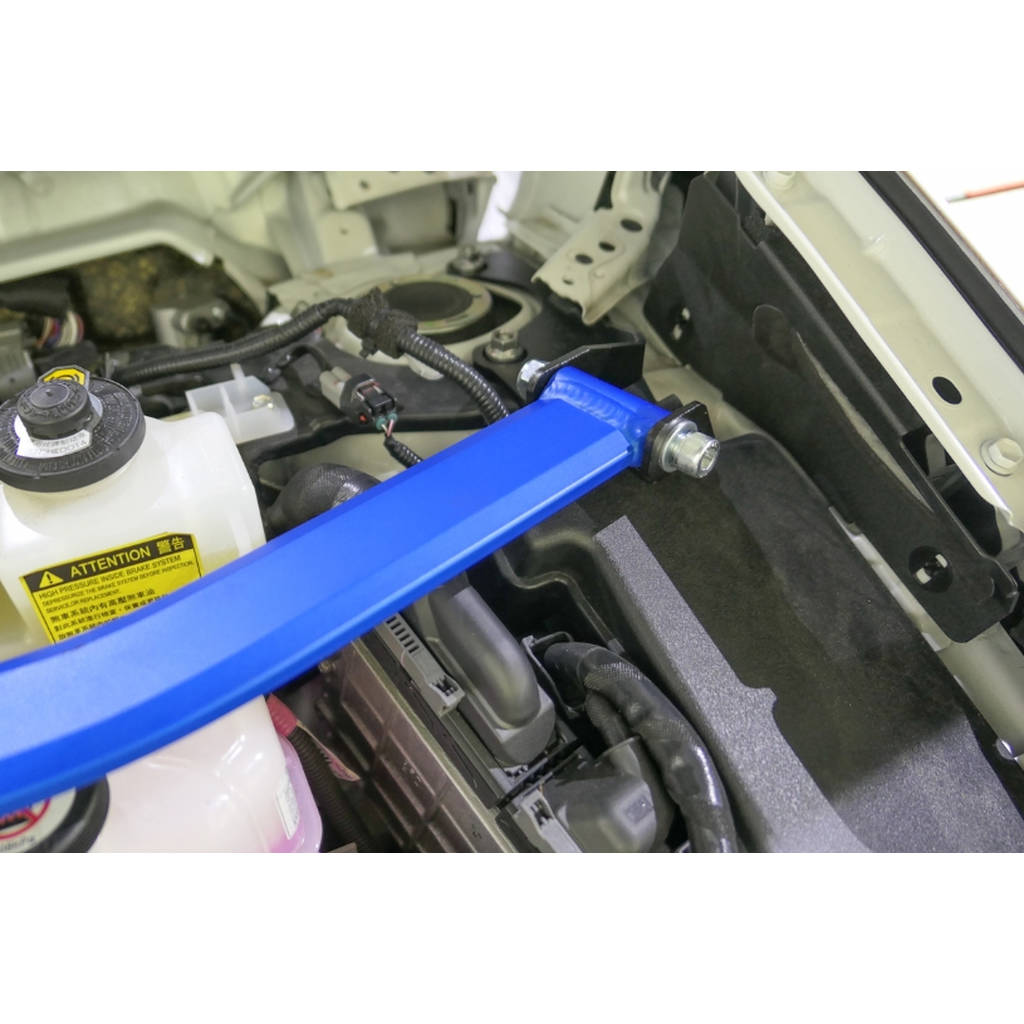 HARDRACE Q0500 Кронштейн передніх стійок TOYOTA PRIUS ALPHA '12- Photo-3 