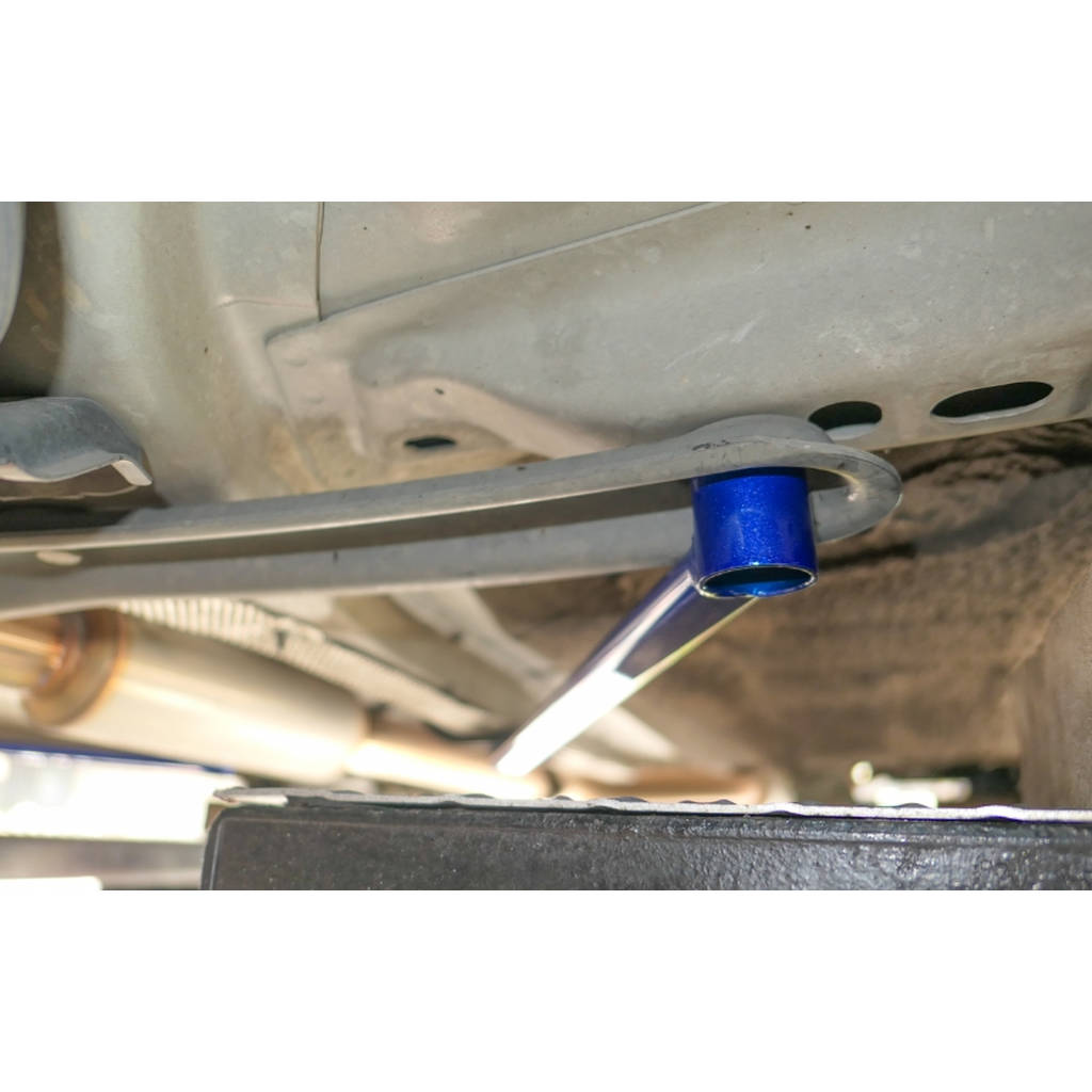 HARDRACE Q0400 Середній нижній кронштейн для FORD KUGA 12- Photo-1 
