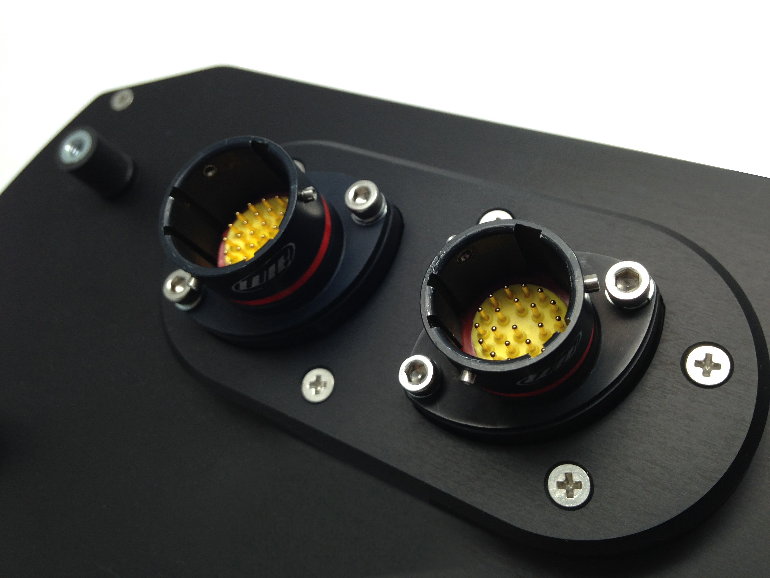 AIM XA4MXG12A20R02 Панель приладів MXG 1.2 + GPS (Версія для даху) (Кабель 2м) Photo-1 