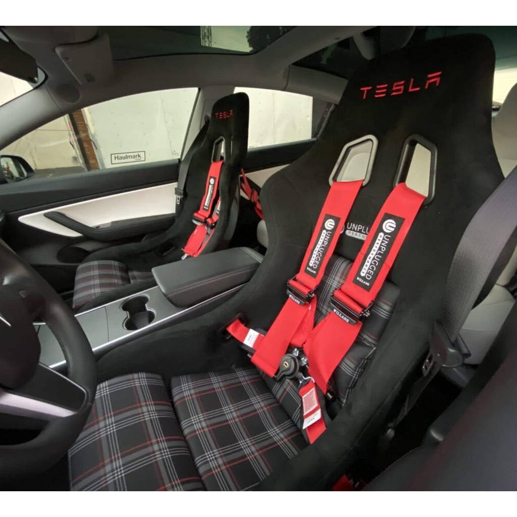UNPLUGGED PERFORMANCE UP-MU-002-1.1 Ремінь безпеки для гонок, 4 точки, червоний, лівий для TESLA Model 3 / Model Y Photo-0 