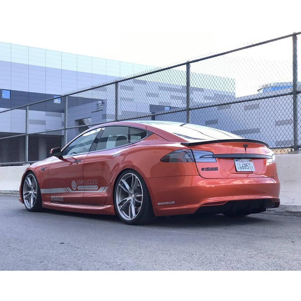 UNPLUGGED PERFORMANCE UP-MS-104-1.1 Комплект бокових порогів, уретан, нефарбований для TESLA Model S Photo-5 
