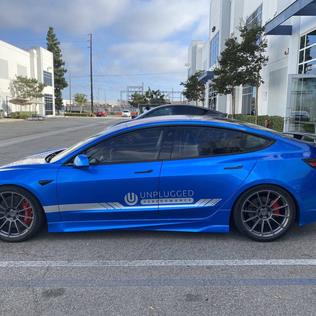 UNPLUGGED PERFORMANCE UP-M3-347-5.1 Заміна заднього лобового скла, Lexan для TESLA Model 3 Photo-3 