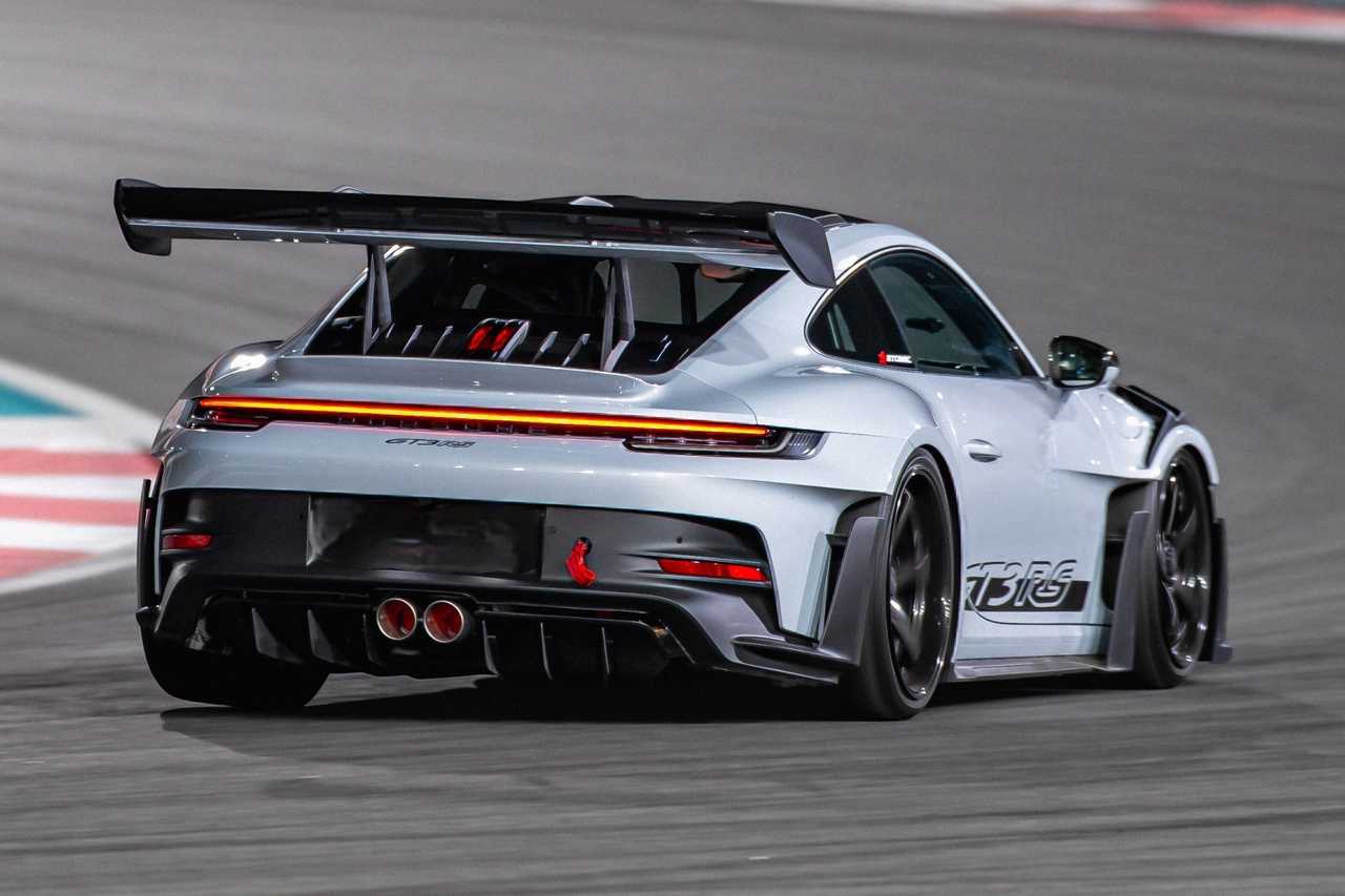 Porsche 992 GT3RS Ice Grey: За межами аеродинамічних міфів