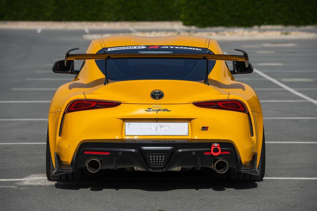 Вид сзаду TOYOTA SUPRA GR|ATOMIC-SHOP