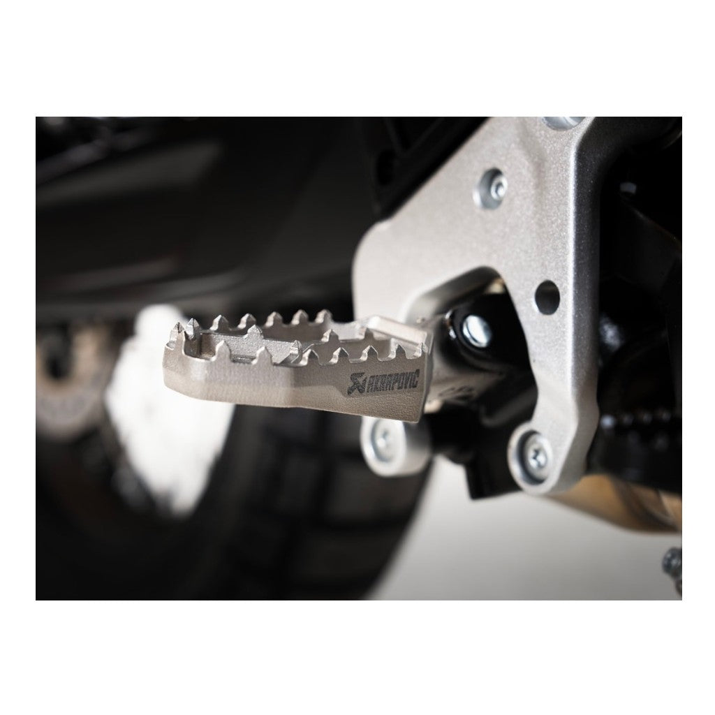 AKRAPOVIC F-CF4T1 Комплект підніжок Adventure (титан) для CFMOTO 1000MT-X / 450MT / 700MT / 800MT / 800MT-X 2026 Photo-2 
