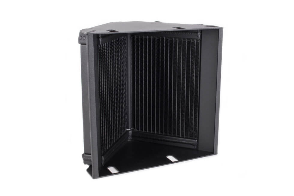 FORGE FMCCRAD8-OUTLET Радіатор із бічним кріпленням для MERCEDES W176 2012-2018/ CLA45 AMG 2013-2019 Photo-0 