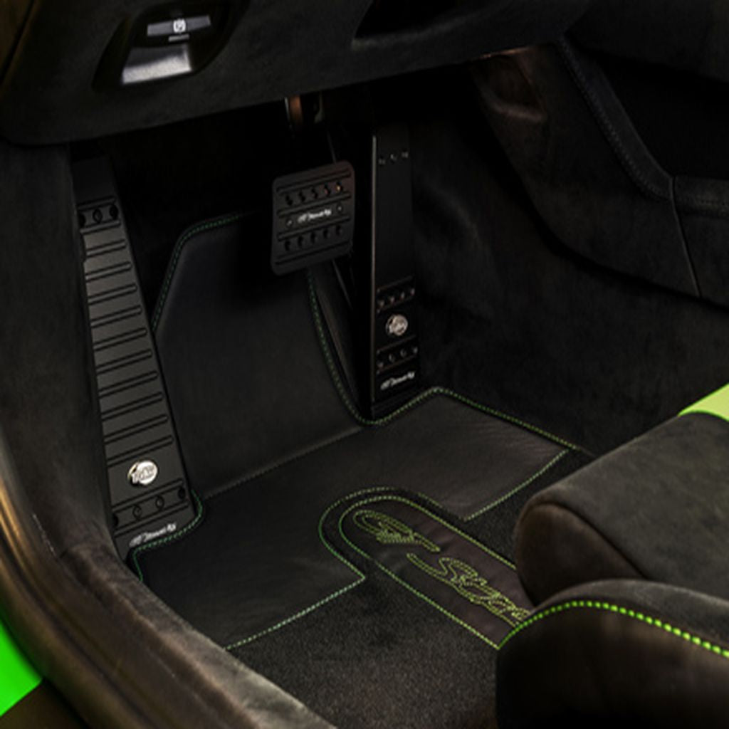 TECHART 091.410.400.CCC Комплект передніх килимків (2 шт.) (LHD) для PORSCHE 718 Cayman / Boxster S / T / GTS / GTS 4.0 / GT4 / GT4 RS / Spyder / Spyder RS Photo-0 