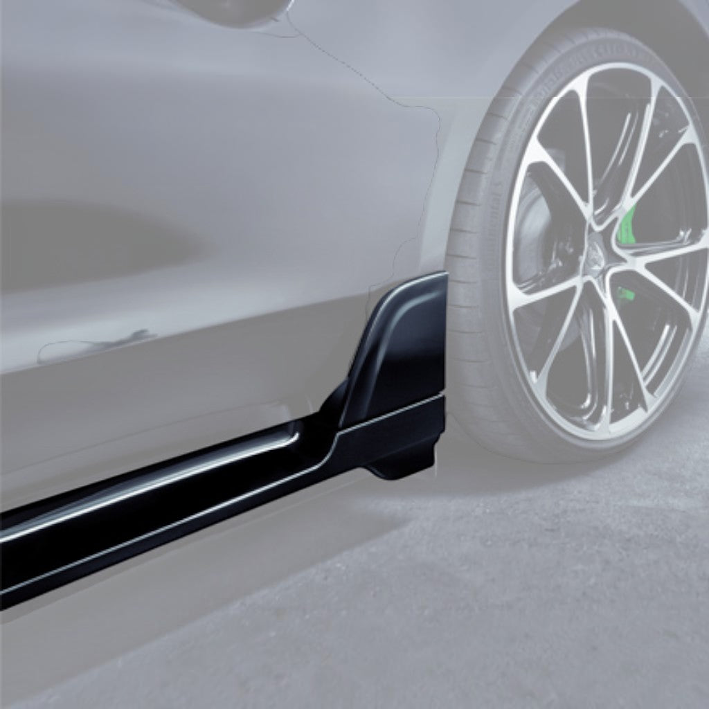 TECHART +9J.121.350.002 V01: Бічні пороги з плавником із видимого карбону, глянцеві для PORSCHE Taycan (9J1) Photo-0 